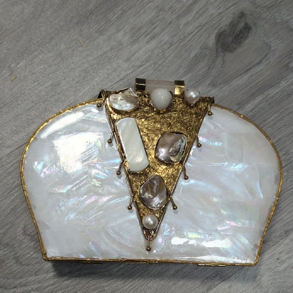 Gold and White Dome Clutch with Vintage Metalwork - Picture 4 of 4
